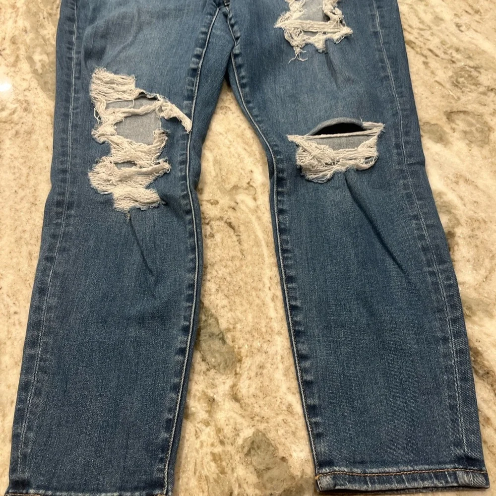 American eagle distressed‎ hi rise jegging Jena’s size 16 short